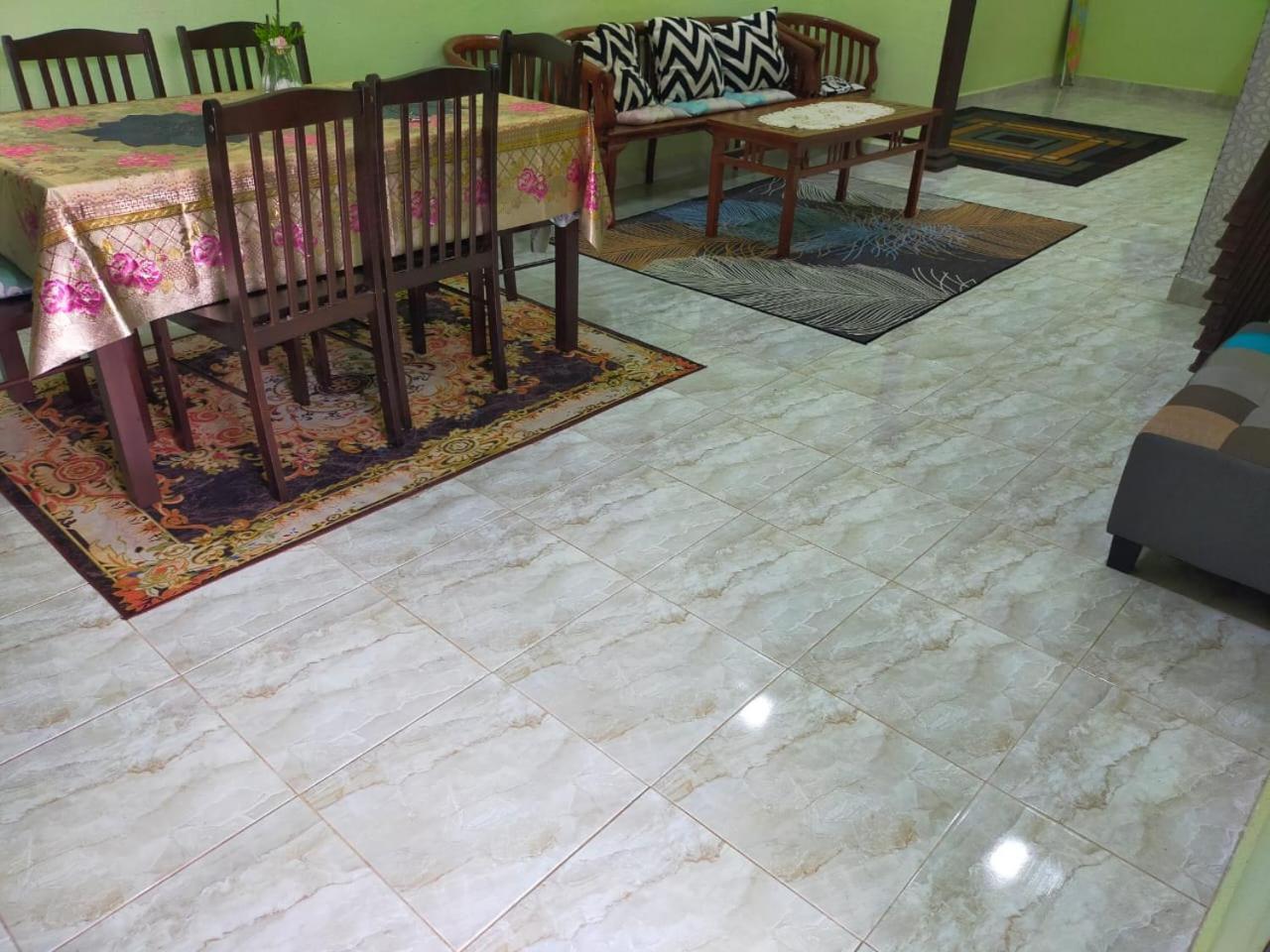 Rumah Tumpangan Di Kuala Terengganu, Terengganu Homestay D Екстер'єр фото